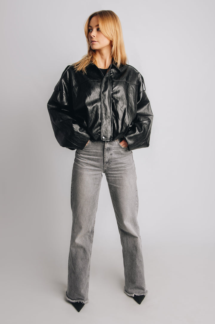 Unieke jas met leerlook – perfecte pasvorm